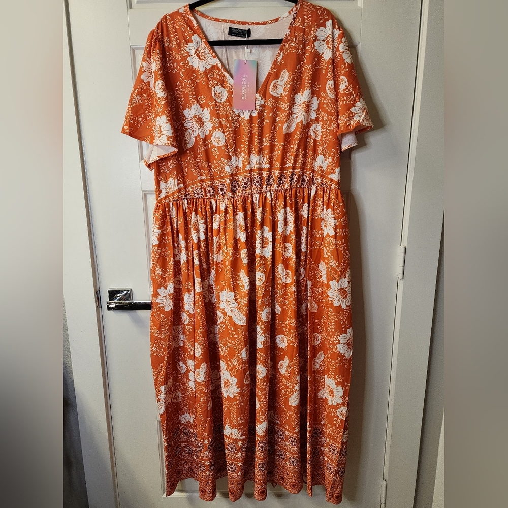 BLOOMCHIC 22/24 3X Orange Floral Dress
